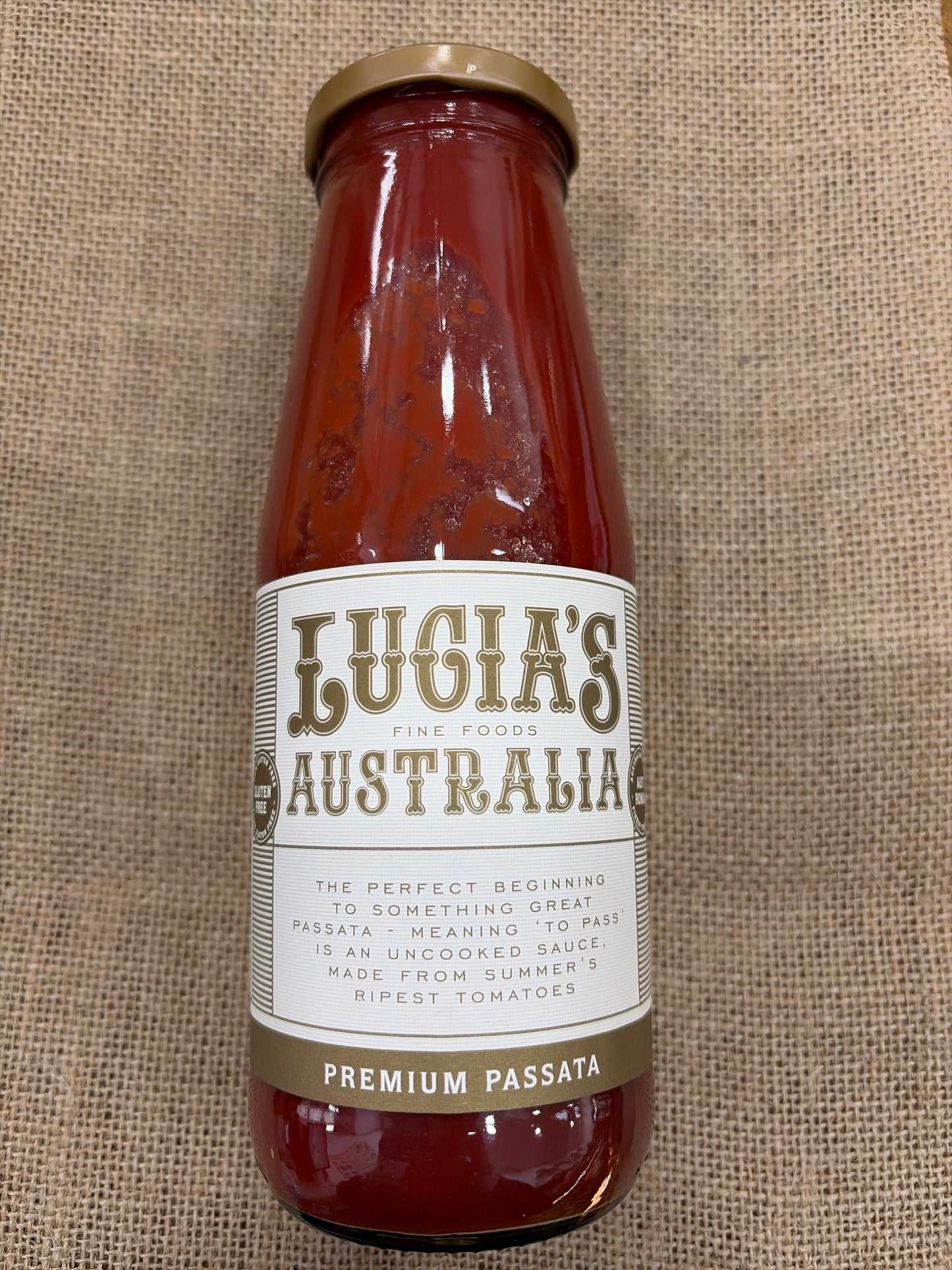 Lucia’s premium Passata 700g